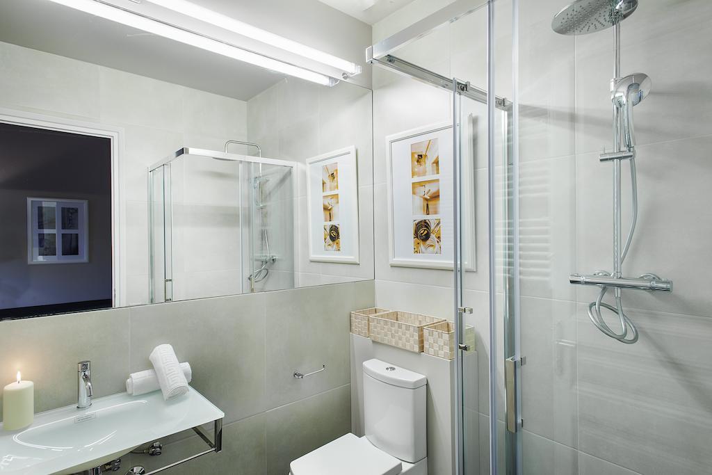 バックホーム ギャラリー B&B バルセロナ 部屋 写真